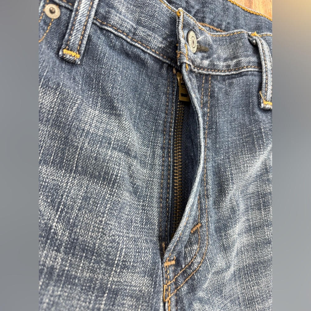 Levi's Style 569 Blue Denim Straight Fit Jeans, Men's Size 30x30, Medium Wash - Picture 3 of 12